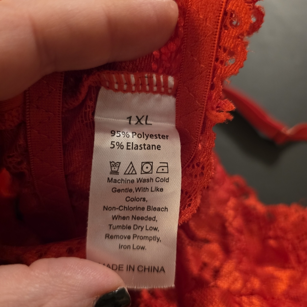 Red Lace Bralette Size 1X - Picture 6 of 7